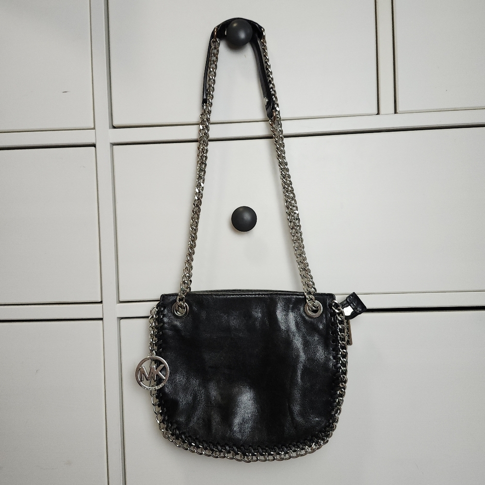 Michael Kors AQ-1211 Chelsea Black Leather Chain Messenger Crossbody HandBag - Picture 5 of 15
